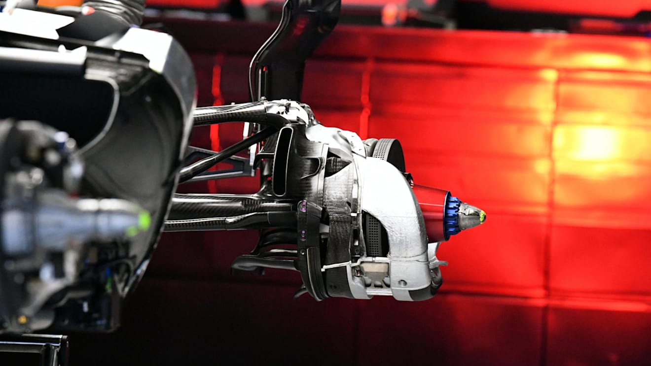 Mercedes-Benz F1 W08 Hybrid rear wheel hub at Formula One World Championship, Rd2, Chinese Grand Prix, Preparations, Shanghai, China, Thursday 6 April 2017. © Sutton Motorsport Images