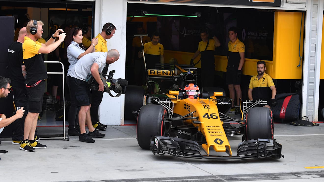 Robert Kubica (POL) Renault Sport F1 Team RS17 at Formula One Testing, Day Two, Hungaroring, Hungary, Wednesday 2 August 2017. © Sutton Images