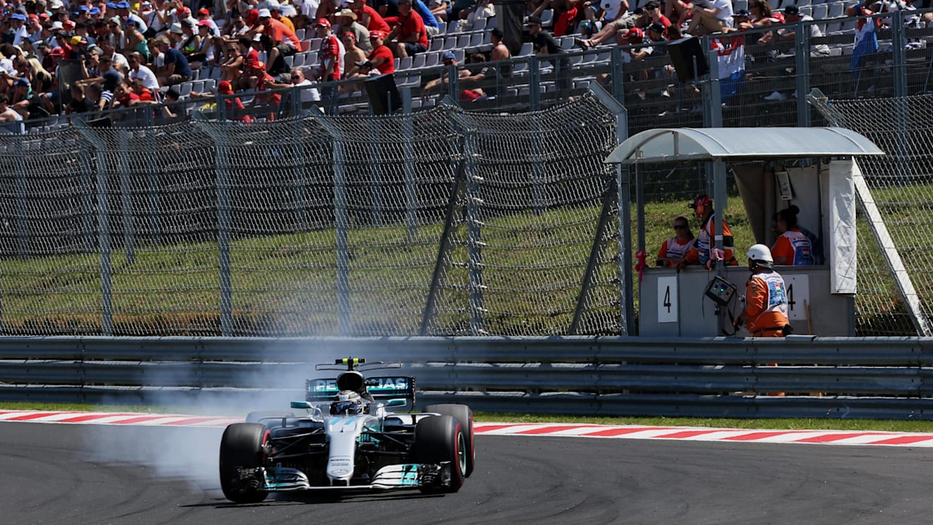 Valtteri Bottas (FIN) Mercedes-Benz F1 W08 Hybrid locks up at Formula One World Championship, Rd11, Hungarian Grand Prix, Race, Hungaroring, Hungary, Sunday 30 July 2017. © Sutton Images