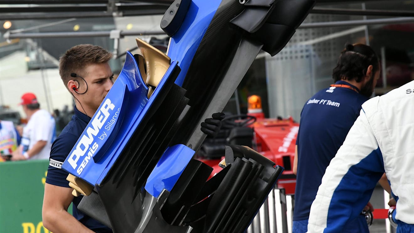 Sauber C36 front wing at Formula One World Championship, Rd13, Italian Grand Prix, Practice, Monza, Italy, Friday 1 September 2017. © Sutton Images