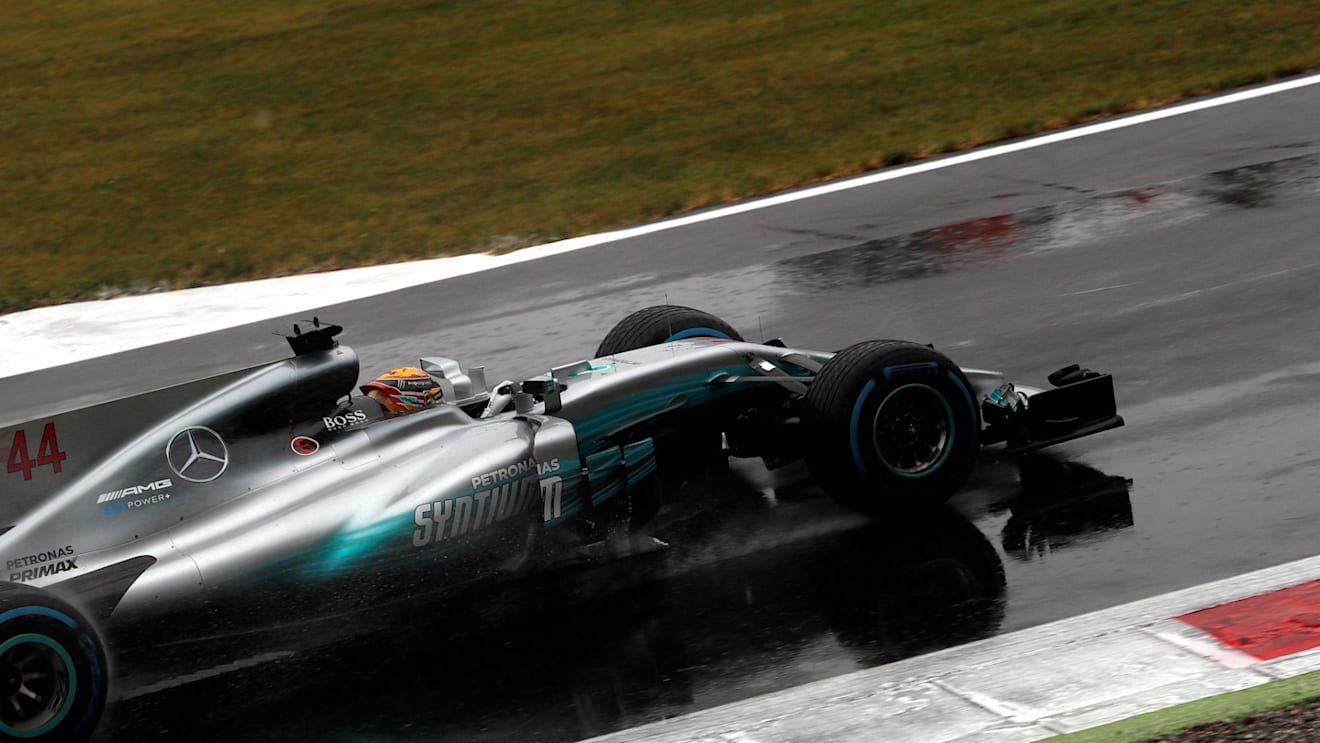 Lewis Hamilton (GBR) Mercedes-Benz F1 W08 Hybrid at Formula One World Championship, Rd13, Italian Grand Prix, Qualifying, Monza, Italy, Saturday 2 September 2017. © Sutton Images