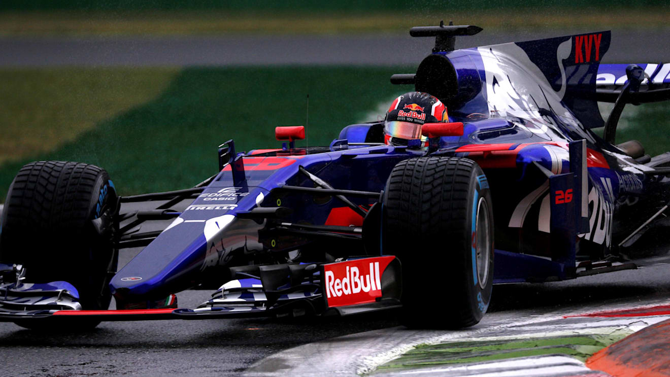 Daniil Kvyat (RUS) Scuderia Toro Rosso STR12 at Formula One World Championship, Rd13, Italian Grand Prix, Qualifying, Monza, Italy, Saturday 2 September 2017. © Sutton Images