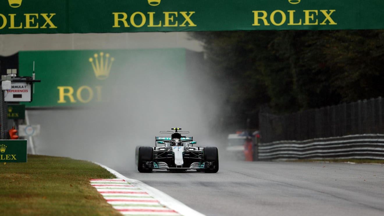 Valtteri Bottas (FIN) Mercedes-Benz F1 W08 Hybrid at Formula One World Championship, Rd13, Italian Grand Prix, Qualifying, Monza, Italy, Saturday 2 September 2017. © Sutton Images