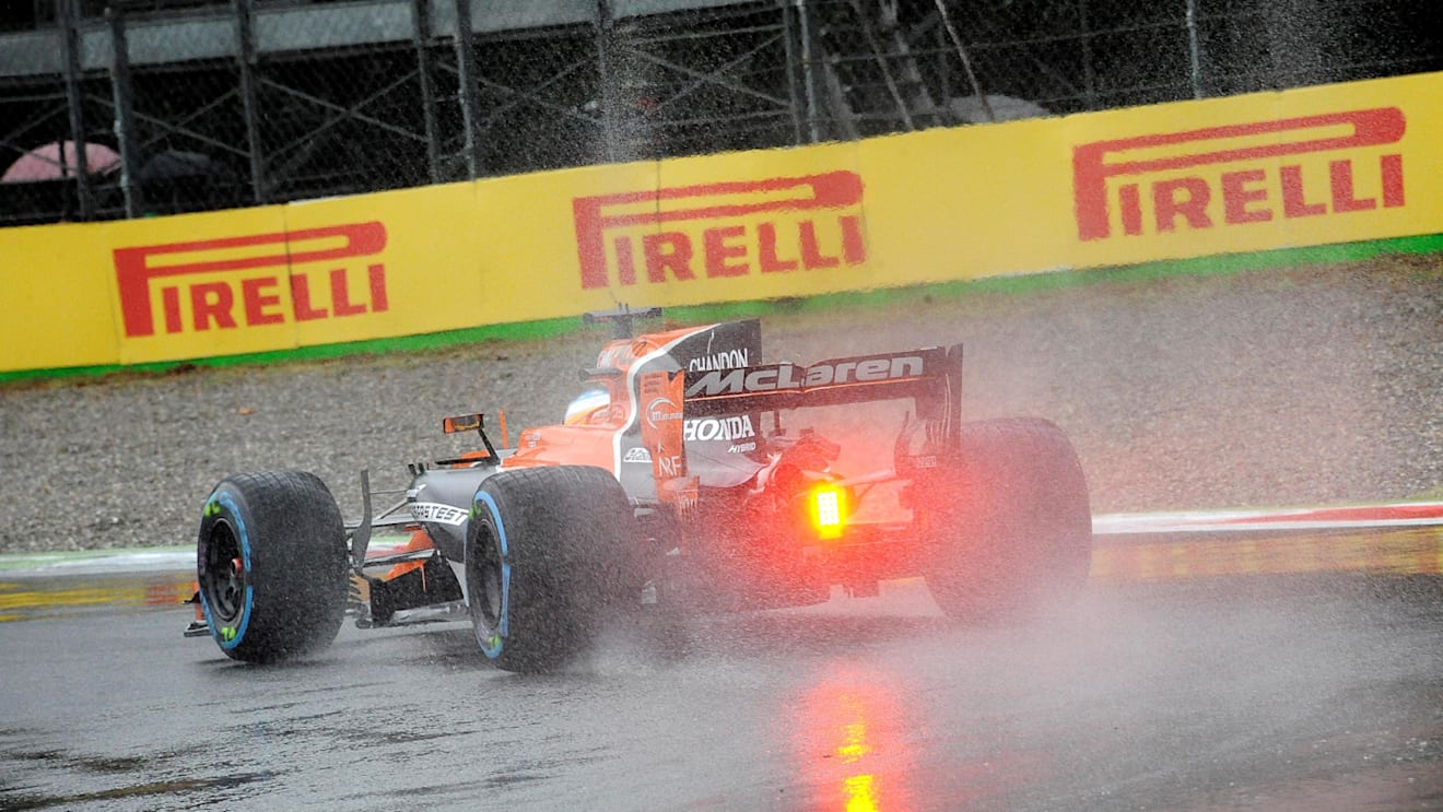 Fernando Alonso (ESP) McLaren MCL32 at Formula One World Championship, Rd13, Italian Grand Prix, Qualifying, Monza, Italy, Saturday 2 September 2017. © Sutton Images