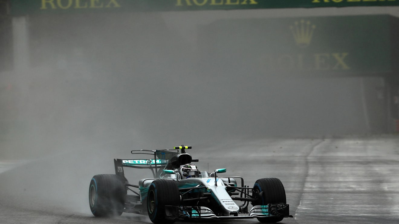 Valtteri Bottas (FIN) Mercedes-Benz F1 W08 Hybrid at Formula One World Championship, Rd13, Italian Grand Prix, Qualifying, Monza, Italy, Saturday 2 September 2017. © Sutton Images