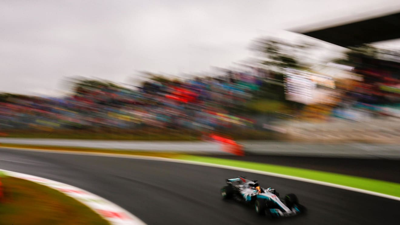 Lewis Hamilton (GBR) Mercedes-Benz F1 W08 Hybrid at Formula One World Championship, Rd13, Italian Grand Prix, Qualifying, Monza, Italy, Saturday 2 September 2017. © Sutton Images