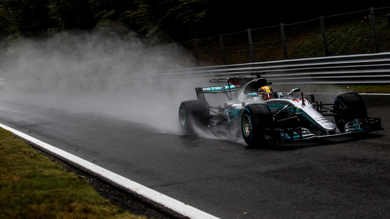 Lewis Hamilton (GBR) Mercedes-Benz F1 W08 Hybrid at Formula One World Championship, Rd13, Italian Grand Prix, Qualifying, Monza, Italy, Saturday 2 September 2017. © Sutton Images