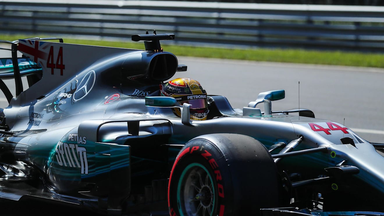 Lewis Hamilton (GBR) Mercedes-Benz F1 W08 Hybrid at Formula One World Championship, Rd13, Italian Grand Prix, Race, Monza, Italy, Sunday 3 September 2017. © Sutton Images