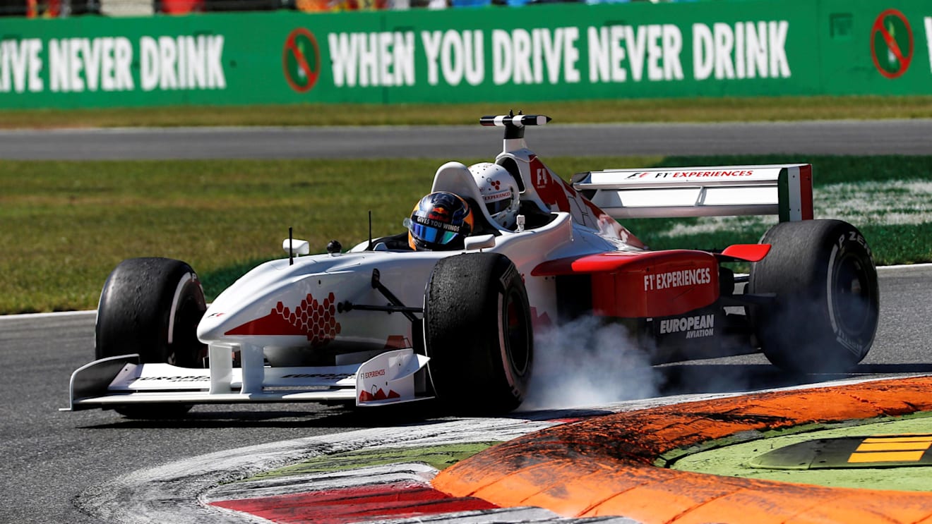 Patrick Friesacher (AUT) F1 Experiences 2-Seater driver locks up at Formula One World Championship, Rd13, Italian Grand Prix, Race, Monza, Italy, Sunday 3 September 2017. © Sutton Images