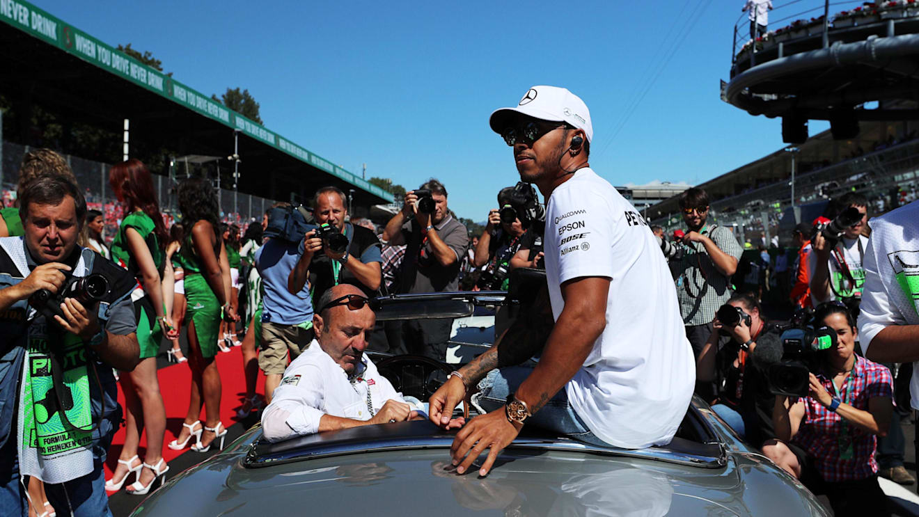 Lewis Hamilton (GBR) Mercedes AMG F1 on the drivers parade at Formula One World Championship, Rd13, Italian Grand Prix, Race, Monza, Italy, Sunday 3 September 2017. © Sutton Images