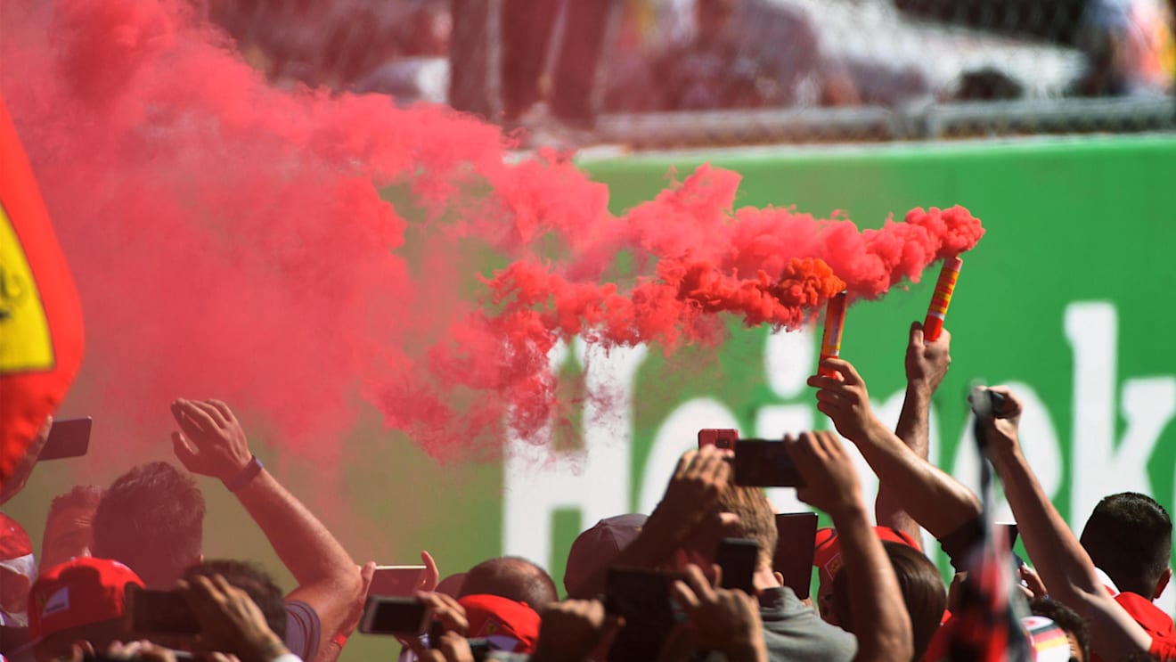 Fans and flares at Formula One World Championship, Rd13, Italian Grand Prix, Race, Monza, Italy, Sunday 3 September 2017. © Sutton Images