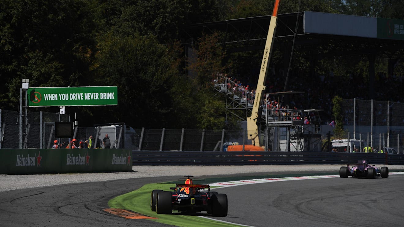 Daniel Ricciardo (AUS) Red Bull Racing RB13 at Formula One World Championship, Rd13, Italian Grand Prix, Race, Monza, Italy, Sunday 3 September 2017. © Sutton Images