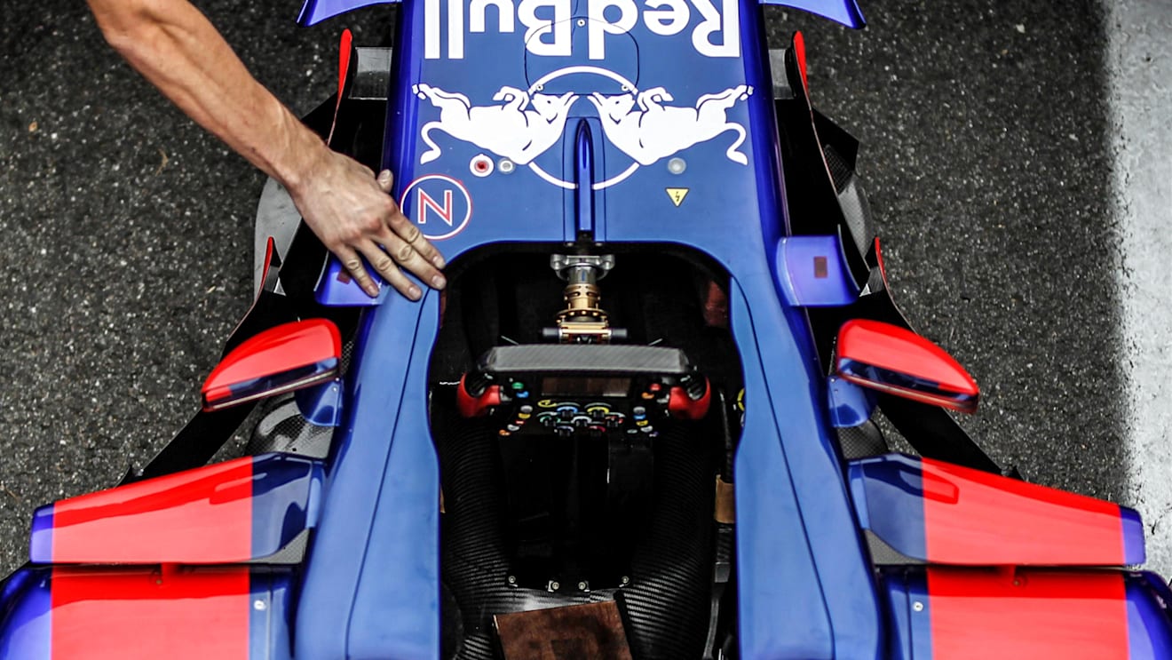 Steering wheel and cockpit detail of the Scuderia Toro Rosso STR12 at Formula One World Championship, Rd13, Italian Grand Prix, Preparations, Monza, Italy, Thursday 31 August 2017. © Sutton Images