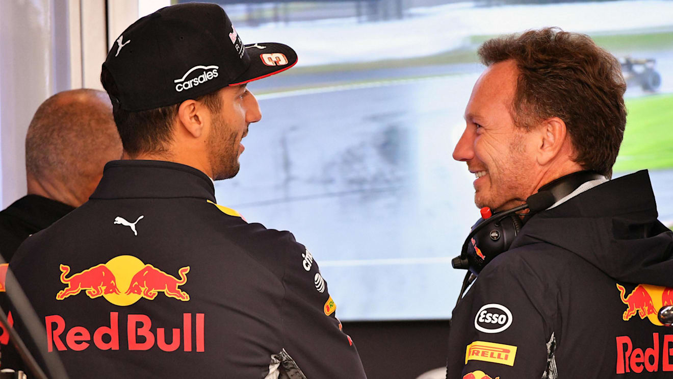 Daniel Ricciardo (AUS) Red Bull Racing and Christian Horner (GBR) Red Bull Racing Team Principal at Formula One World Championship, Rd16, Japanese Grand Prix, Practice, Suzuka, Japan, Friday 6 October 2017. © Mark Sutton/Sutton Images