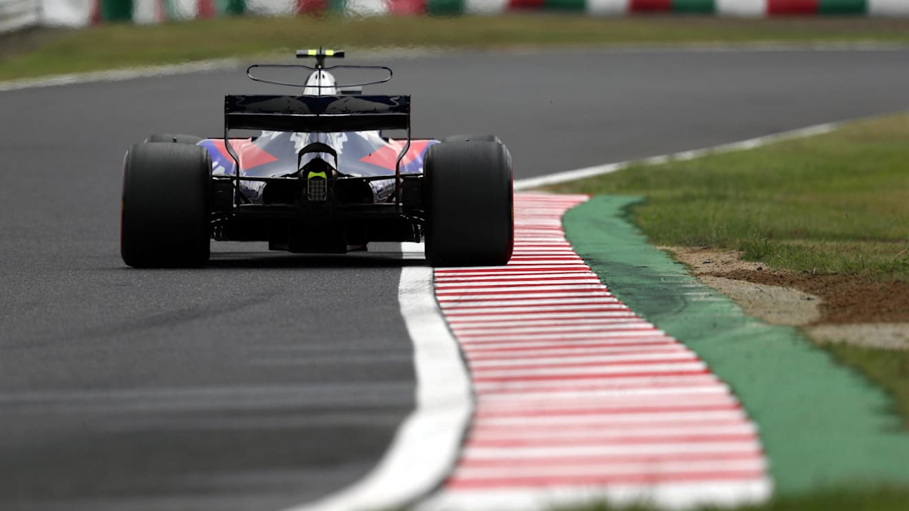 Carlos Sainz (ESP) Scuderia Toro Rosso STR12 at Formula One World Championship, Rd16, Japanese Grand Prix, Qualifying, Suzuka, Japan, Saturday 7 October 2017. © Manuel Goria/Sutton Images