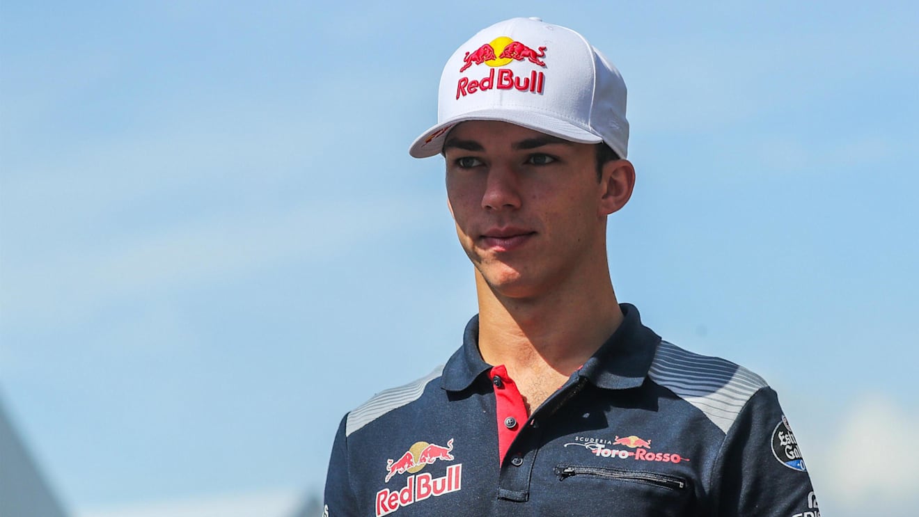 Pierre Gasly (FRA) Scuderia Toro Rosso at Formula One World Championship, Rd16, Japanese Grand Prix, Race, Suzuka, Japan, Sunday 8 October 2017. © Kym Illman/Sutton Images