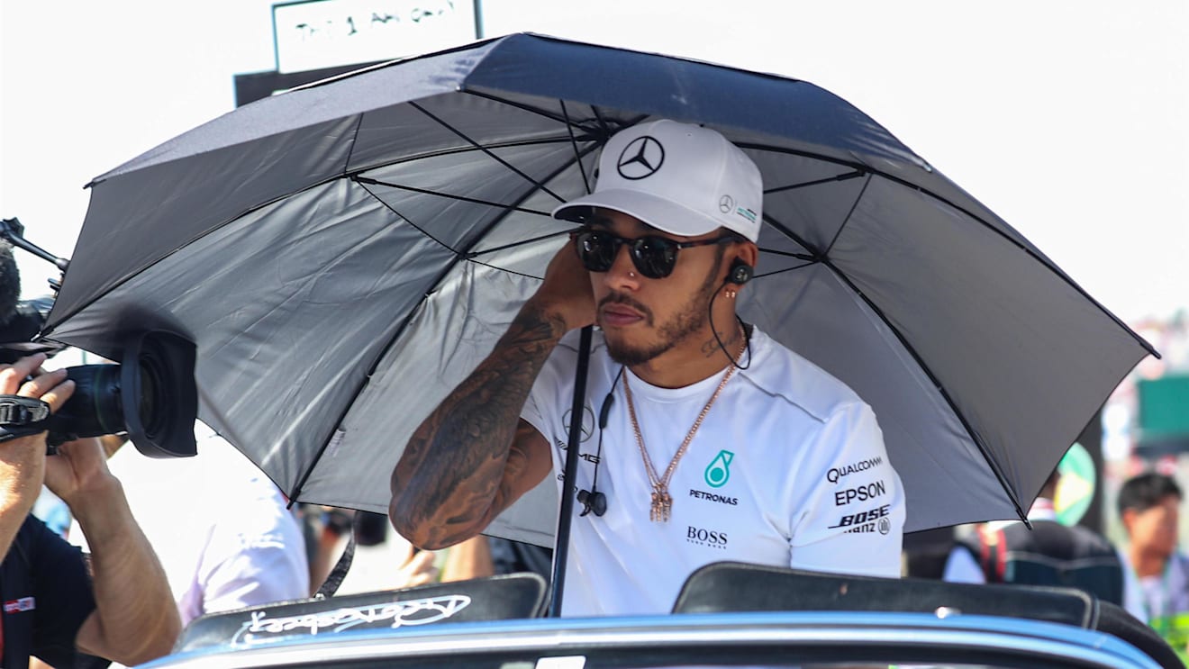 Lewis Hamilton (GBR) Mercedes AMG F1 on the drivers parade at Formula One World Championship, Rd16, Japanese Grand Prix, Race, Suzuka, Japan, Sunday 8 October 2017. © Kym Illman/Sutton Images
