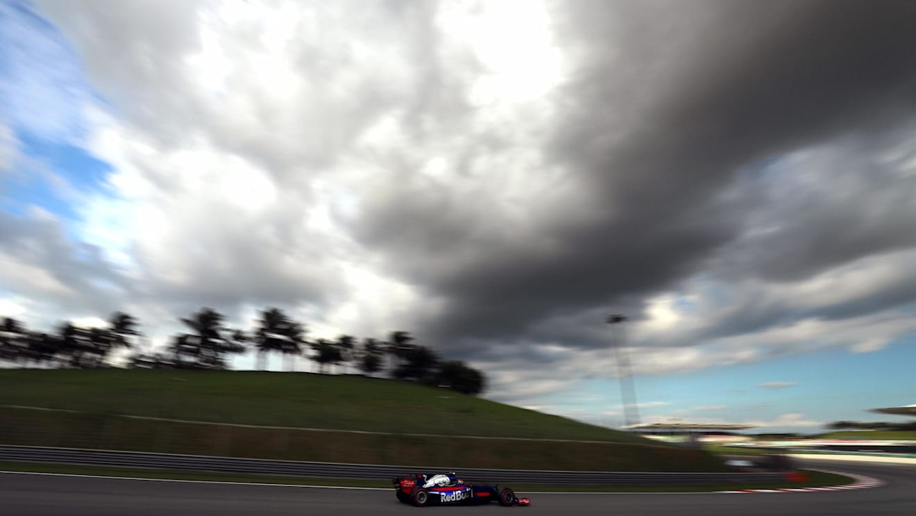Carlos Sainz (ESP) Scuderia Toro Rosso STR12 at Formula One World Championship, Rd15, Malaysian Grand Prix, Qualifying, Sepang, Malaysia, Saturday 30 September 2017. © Kym Illman/Sutton Images