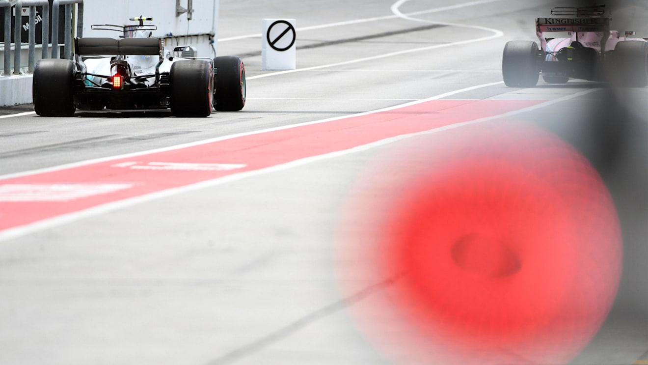 Valtteri Bottas (FIN) Mercedes-Benz F1 W08 Hybrid at Formula One World Championship, Rd15, Malaysian Grand Prix, Qualifying, Sepang, Malaysia, Saturday 30 September 2017. © Mark Sutton/Sutton Images
