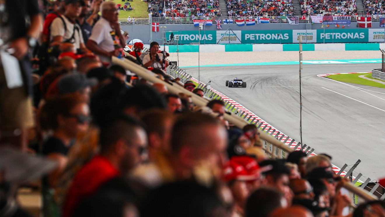 Fans watch the action at Formula One World Championship, Rd15, Malaysian Grand Prix, Qualifying, Sepang, Malaysia, Saturday 30 September 2017. © Kym Illman/Sutton Images