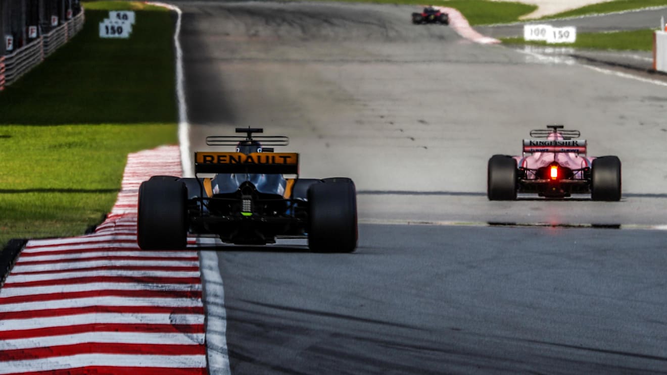 Nico Hulkenberg (GER) Renault Sport F1 Team RS17 at Formula One World Championship, Rd15, Malaysian Grand Prix, Qualifying, Sepang, Malaysia, Saturday 30 September 2017. © Manuel Goria/Sutton Images