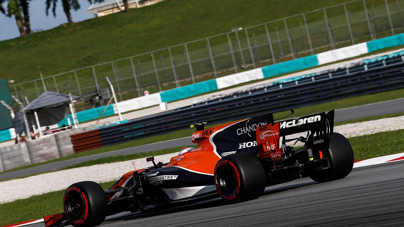 Stoffel Vandoorne (BEL) McLaren MCL32 at Formula One World Championship, Rd15, Malaysian Grand Prix, Qualifying, Sepang, Malaysia, Saturday 30 September 2017. © Manuel Goria/Sutton Images
