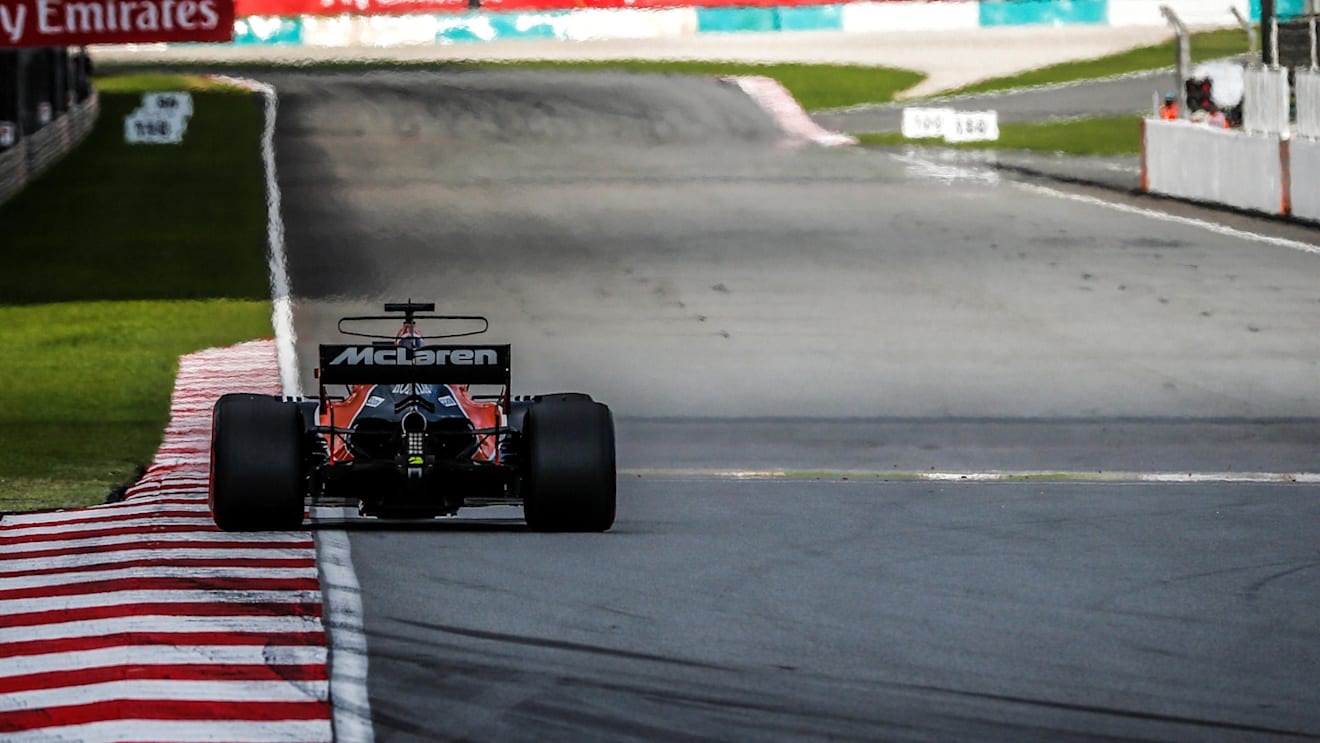 Fernando Alonso (ESP) McLaren MCL32 at Formula One World Championship, Rd15, Malaysian Grand Prix, Qualifying, Sepang, Malaysia, Saturday 30 September 2017. © Manuel Goria/Sutton Images