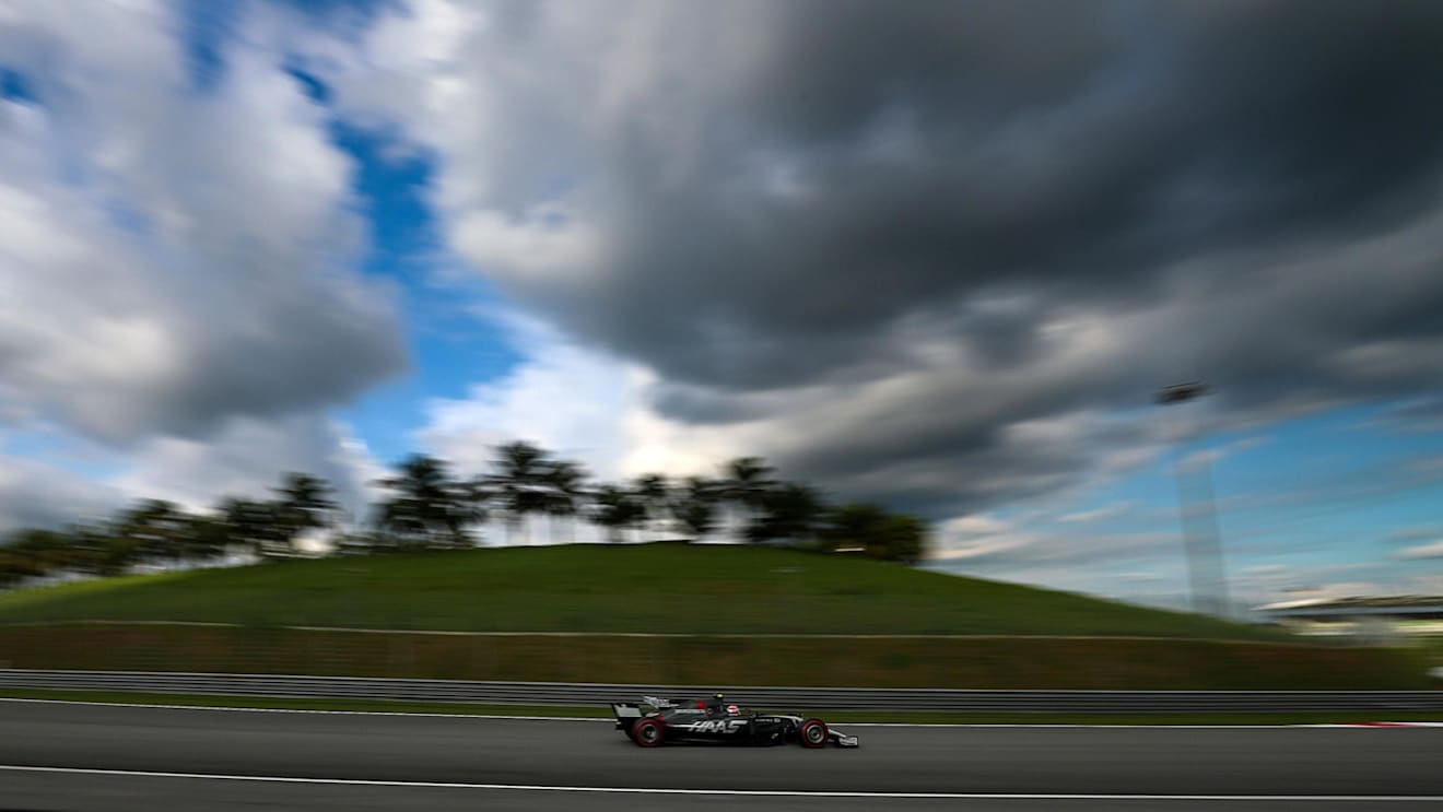 Kevin Magnussen (DEN) Haas VF-17 at Formula One World Championship, Rd15, Malaysian Grand Prix, Qualifying, Sepang, Malaysia, Saturday 30 September 2017. © Kym Illman/Sutton Images