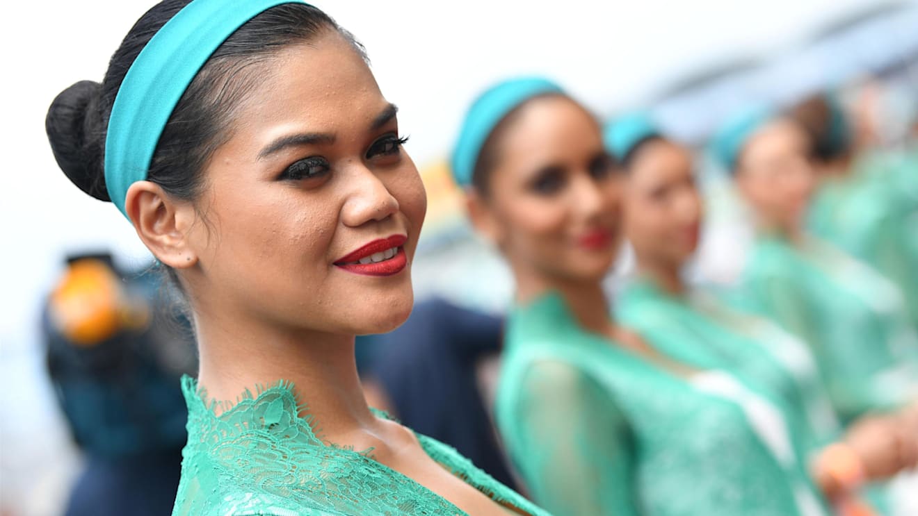 Grid girl at Formula One World Championship, Rd15, Malaysian Grand Prix, Race, Sepang, Malaysia, Sunday 1 Octoberr 2017. © Mark Sutton/Sutton Images