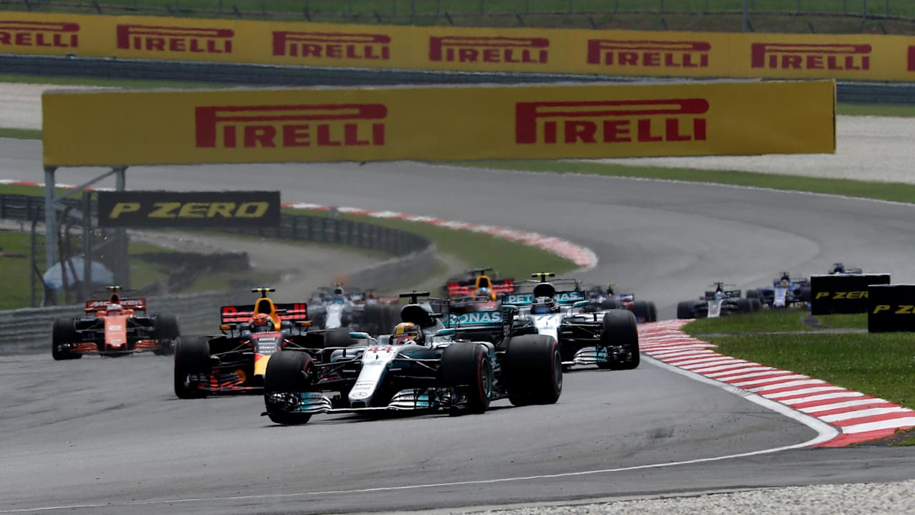 Lewis Hamilton (GBR) Mercedes-Benz F1 W08 Hybrid leads at the start of the race at Formula One World Championship, Rd15, Malaysian Grand Prix, Race, Sepang, Malaysia, Sunday 1 Octoberr 2017. © Manuel Goria/Sutton Images
