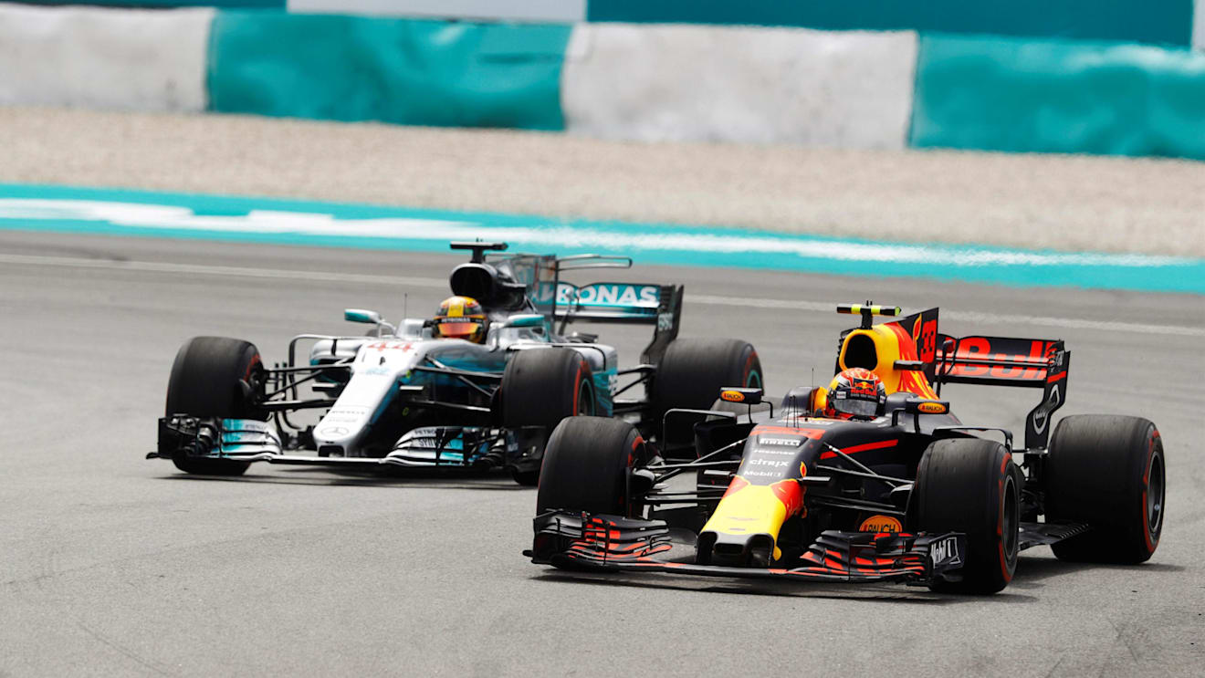 Max Verstappen (NED) Red Bull Racing RB13 overtakes Lewis Hamilton (GBR) Mercedes-Benz F1 W08 Hybrid at Formula One World Championship, Rd15, Malaysian Grand Prix, Race, Sepang, Malaysia, Sunday 1 Octoberr 2017. © Steven Tee/LAT/Sutton Images