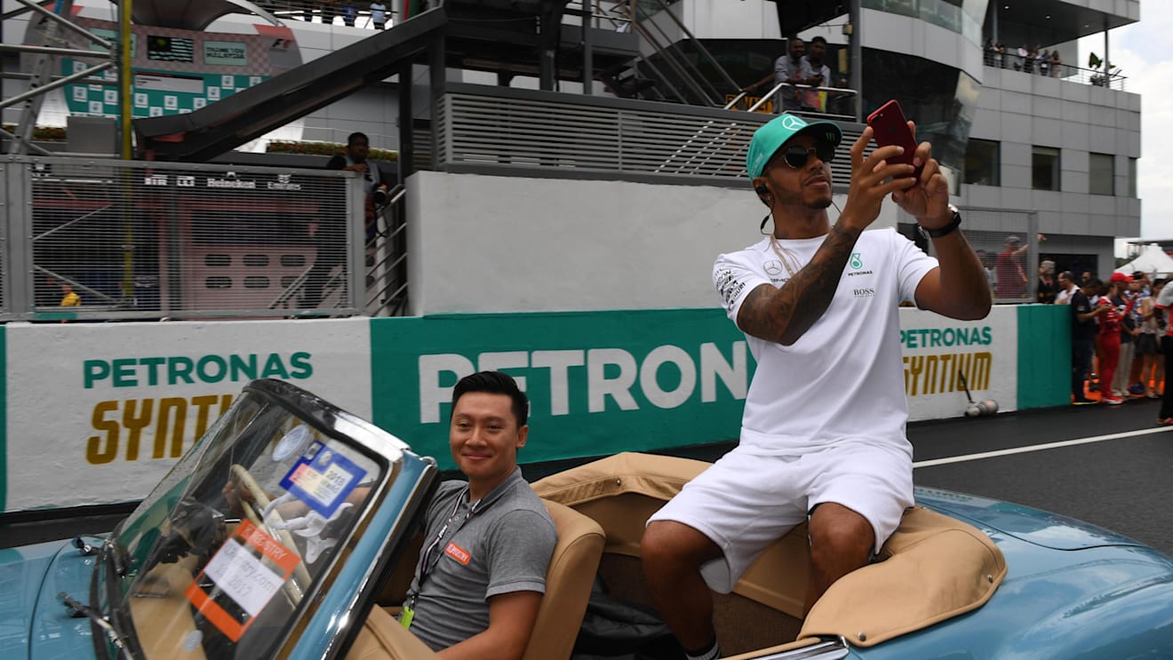 Lewis Hamilton (GBR) Mercedes AMG F1 on the drivers parade at Formula One World Championship, Rd15, Malaysian Grand Prix, Race, Sepang, Malaysia, Sunday 1 Octoberr 2017. © Mark Sutton/Sutton Images
