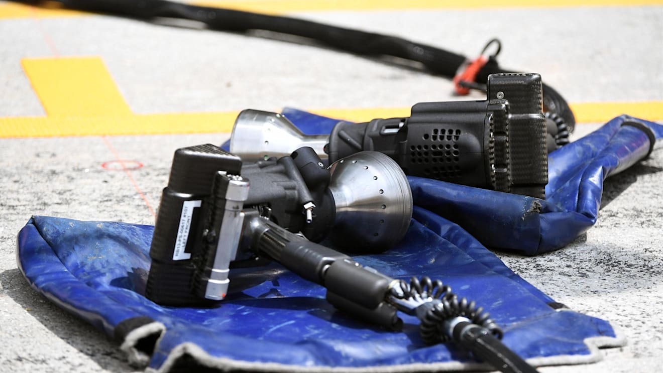 Wheel guns at Formula One World Championship, Rd15, Malaysian Grand Prix, Preparations, Sepang, Malaysia, Thursday 28 September 2017. © Mark Sutton/Sutton Images