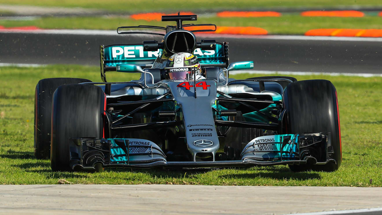 Lewis Hamilton (GBR) Mercedes-Benz F1 W08 Hybrid runs wide onto the grass at Formula One World Championship, Rd18, Mexican Grand Prix, Practice, Circuit Hermanos Rodriguez, Mexico City, Mexico, Friday 27 October 2017. © Kym Illman/Sutton Images
