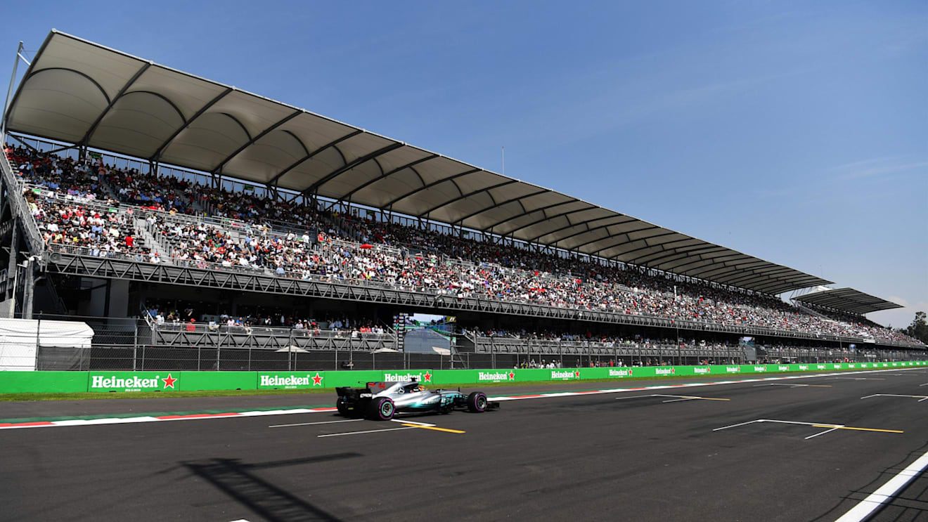 Lewis Hamilton (GBR) Mercedes-Benz F1 W08 Hybrid at Formula One World Championship, Rd18, Mexican Grand Prix, Qualifying, Circuit Hermanos Rodriguez, Mexico City, Mexico, Saturday 28 October 2017. © Mark Sutton/Sutton Images