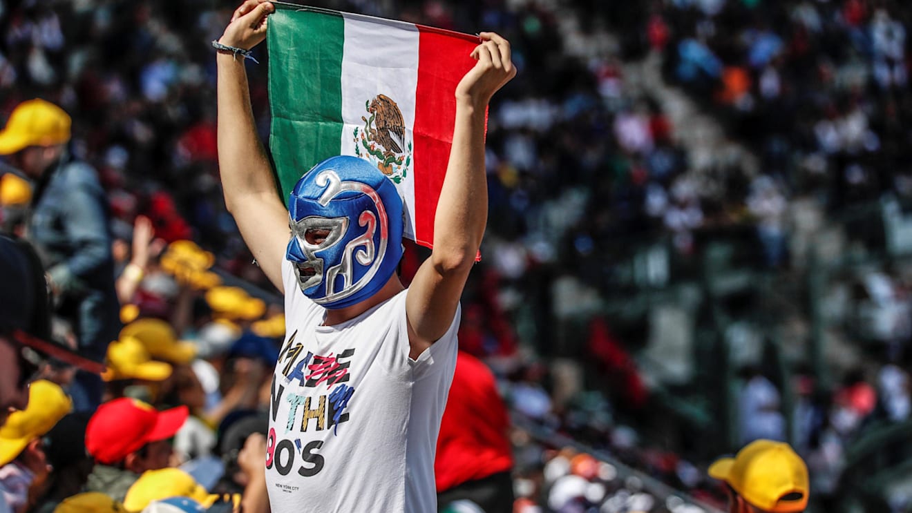 Fan with Mexican flag and wearing a wrestling mask at Formula One World Championship, Rd18, Mexican Grand Prix, Qualifying, Circuit Hermanos Rodriguez, Mexico City, Mexico, Saturday 28 October 2017. © Manuel Goria/Sutton Images