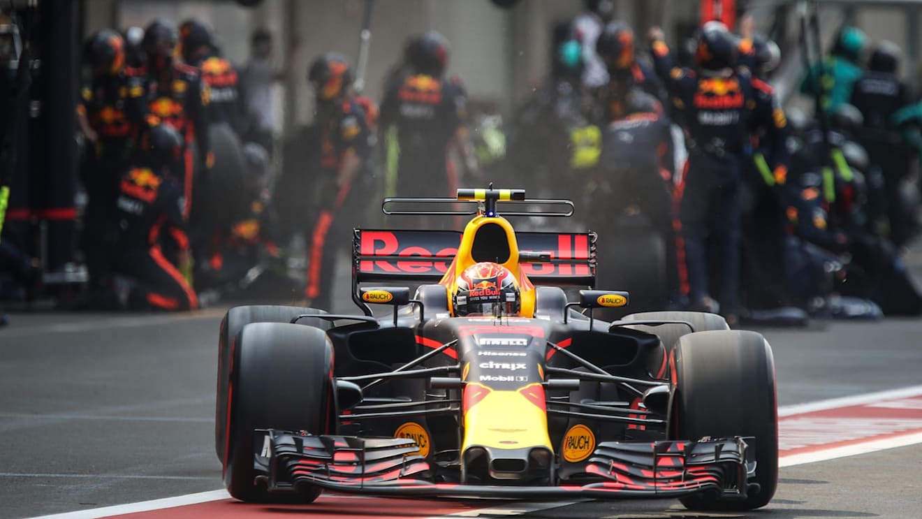 Max Verstappen (NED) Red Bull Racing RB13 makes a pitstop at Formula One World Championship, Rd18, Mexican Grand Prix, Race, Circuit Hermanos Rodriguez, Mexico City, Mexico, Sunday 29 October 2017. © Mirko Stange/Sutton Images