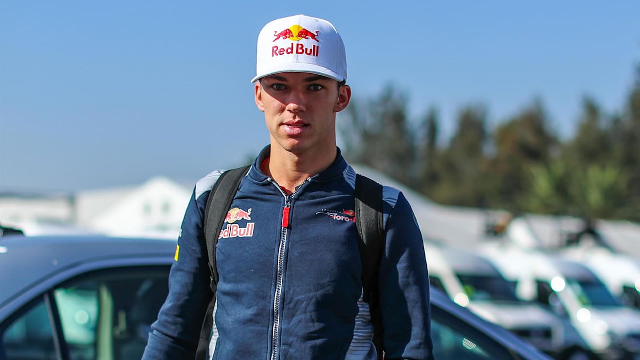 Pierre Gasly (FRA) Scuderia Toro Rosso at Formula One World Championship, Rd18, Mexican Grand Prix, Preparations, Circuit Hermanos Rodriguez, Mexico City, Mexico, Thursday 26 October 2017. © Kym Illman/Sutton Images