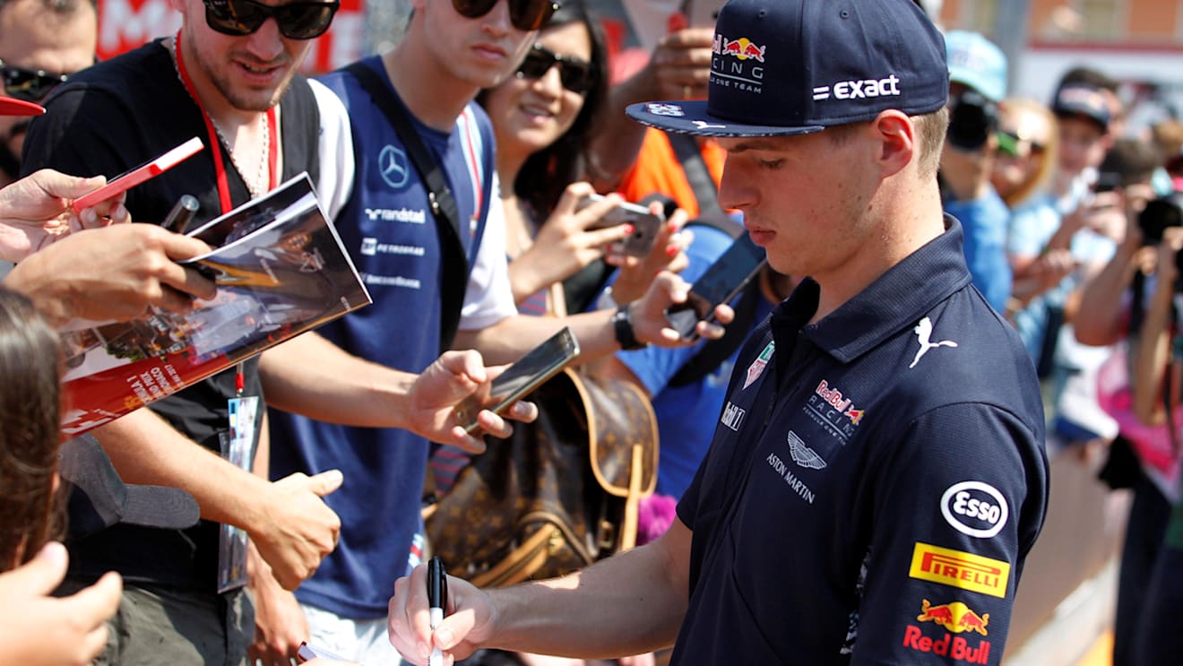 Max Verstappen (NED) Red Bull Racing signs autographs for the fans at Formula One World Championship, Rd6, Monaco Grand Prix, Monte-Carlo, Monaco, Friday 26 May 2017. © Sutton Images