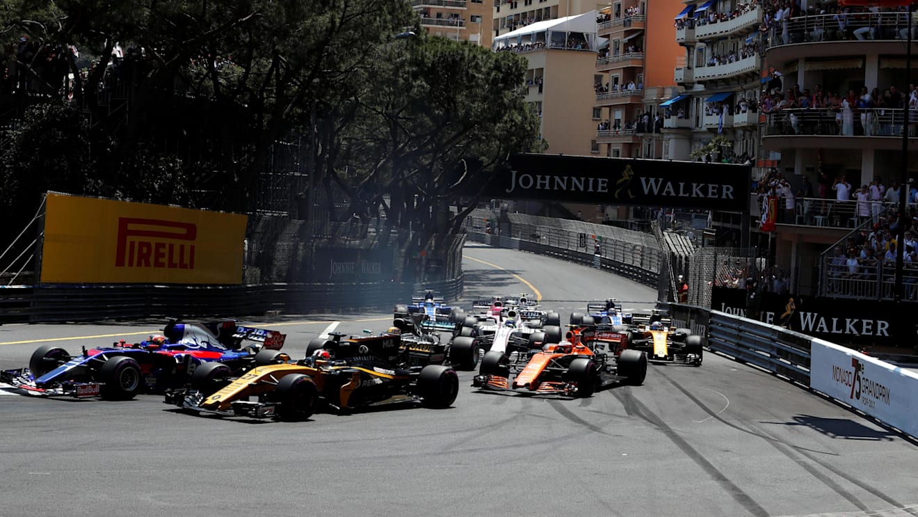 Start of the race at Formula One World Championship, Rd6, Monaco Grand Prix, Race, Monte-Carlo, Monaco, Sunday 28 May 2017. © Sutton Images