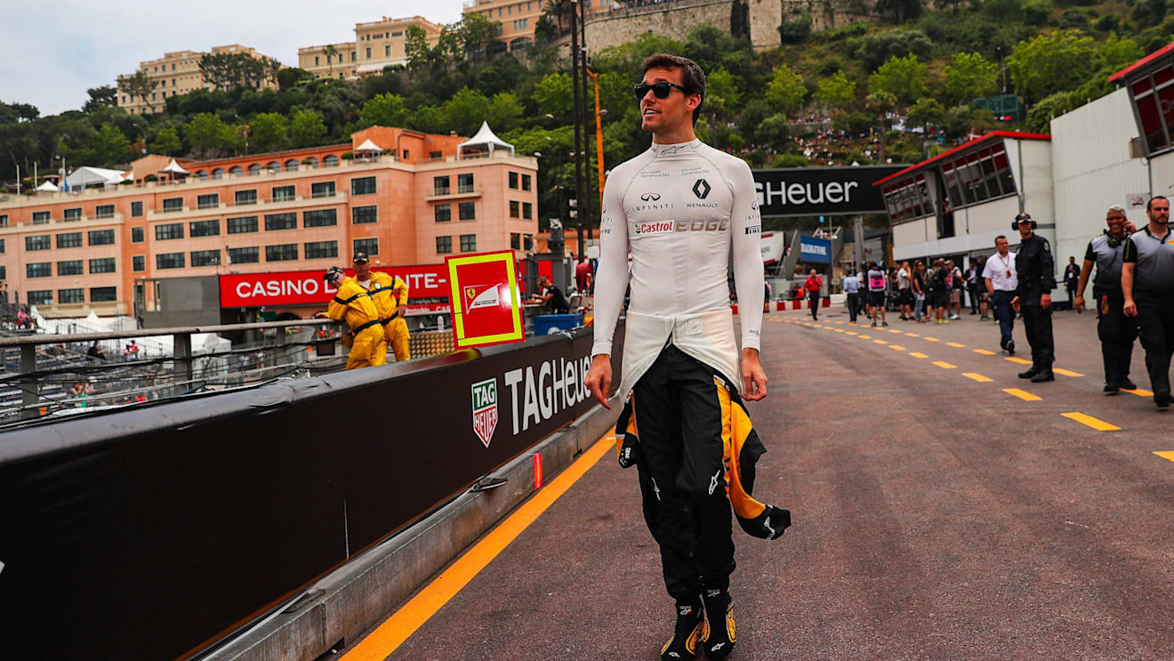 Jolyon Palmer (GBR) Renault Sport F1 Team at Formula One World Championship, Rd6, Monaco Grand Prix, Practice, Monte-Carlo, Monaco, Thursday 25 May 2017. © Sutton Images