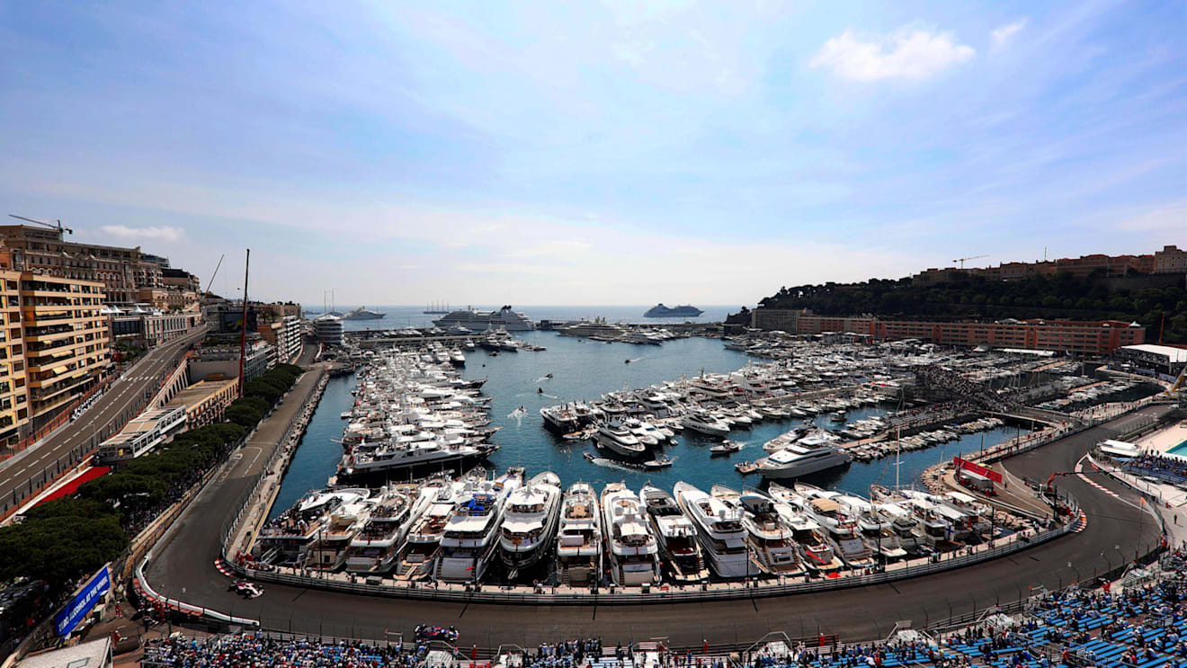 Daniil Kvyat (RUS) Scuderia Toro Rosso STR12 and Sergio Perez (MEX) Force India VJM10 at Formula One World Championship, Rd6, Monaco Grand Prix, Practice, Monte-Carlo, Monaco, Thursday 25 May 2017. © Sutton Images