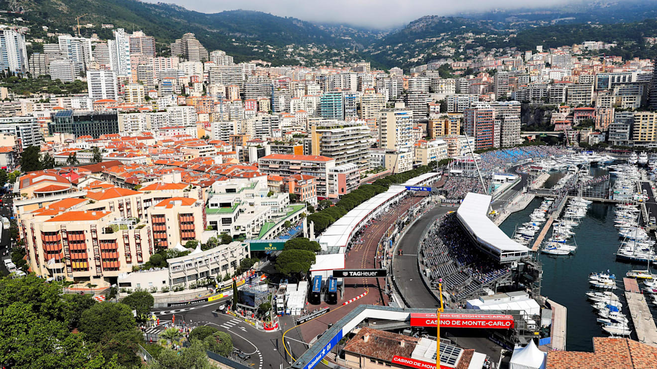 Daniel Ricciardo (AUS) Red Bull Racing RB13 at Formula One World Championship, Rd6, Monaco Grand Prix, Practice, Monte-Carlo, Monaco, Thursday 25 May 2017. © Sutton Images