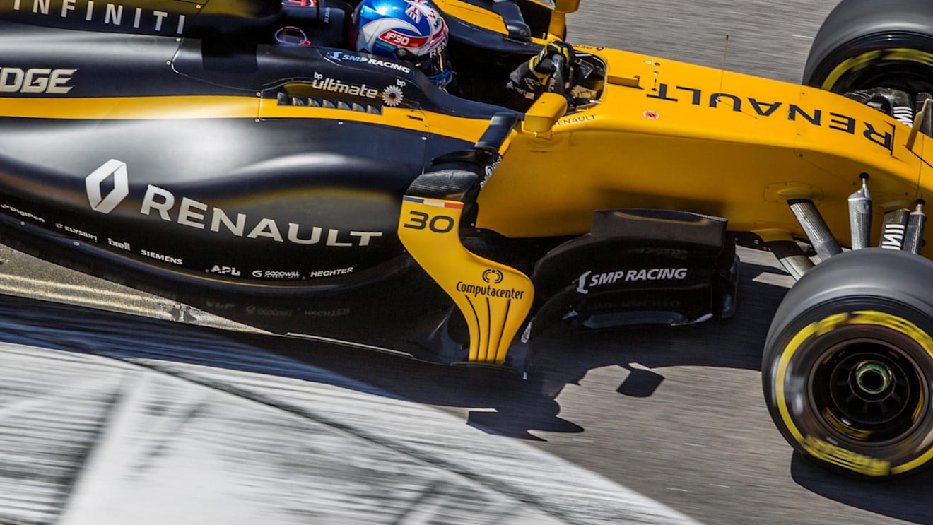 Jolyon Palmer (GBR) Renault Sport F1 Team RS17 at Formula One World Championship, Rd4, Russian Grand Prix, Practice, Sochi Autodrom, Sochi, Krasnodar Krai, Russia, Friday 28 April 2017. © Sutton Motorsport Images