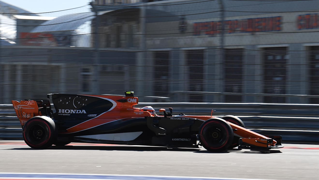 Stoffel Vandoorne (BEL) McLaren MCL32 at Formula One World Championship, Rd4, Russian Grand Prix, Practice, Sochi Autodrom, Sochi, Krasnodar Krai, Russia, Friday 28 April 2017. © Sutton Motorsport Images