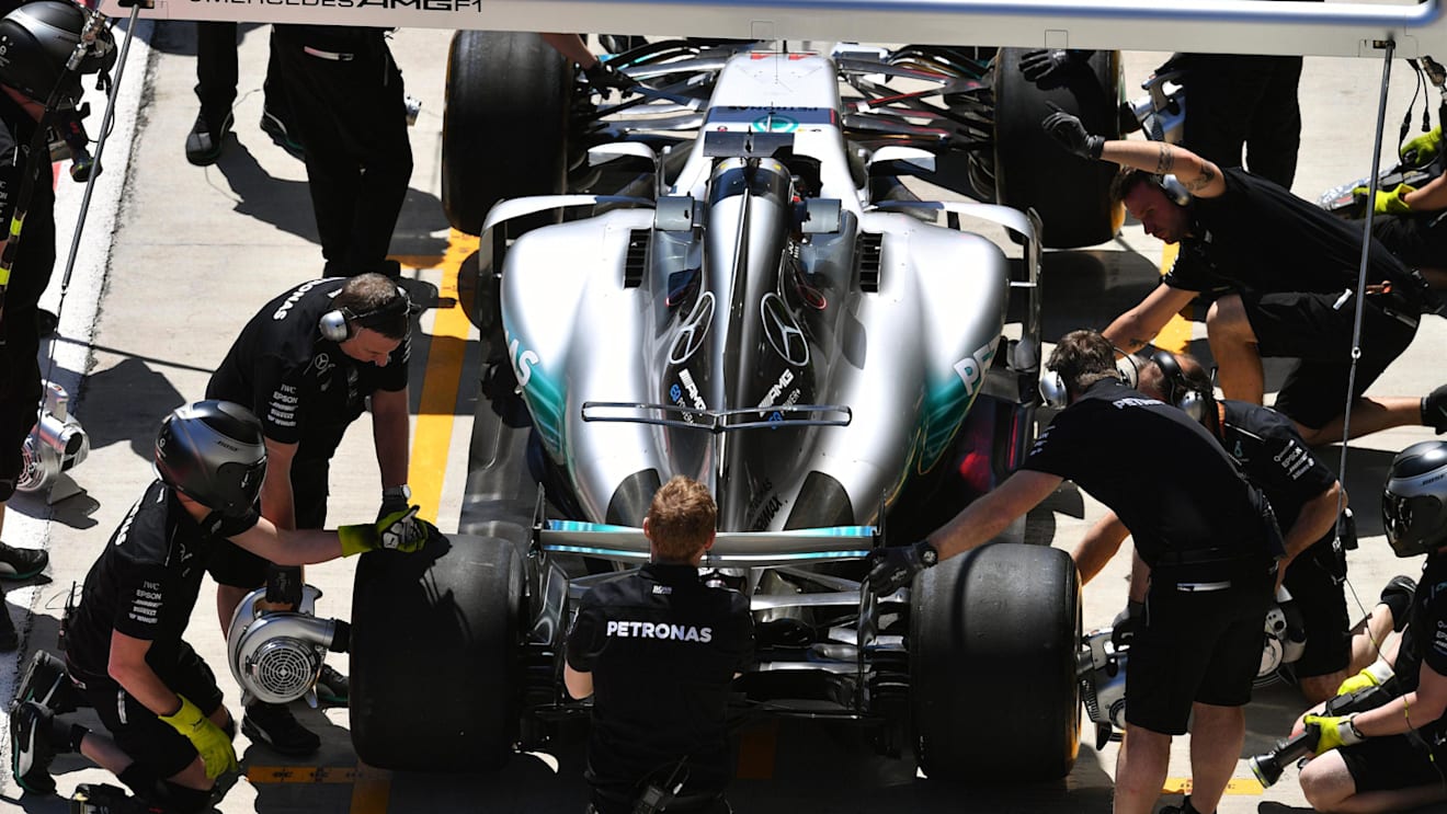 Lewis Hamilton (GBR) Mercedes-Benz F1 W08 Hybrid pit stop at Formula One World Championship, Rd4, Russian Grand Prix, Practice, Sochi Autodrom, Sochi, Krasnodar Krai, Russia, Friday 28 April 2017. © Sutton Motorsport Images