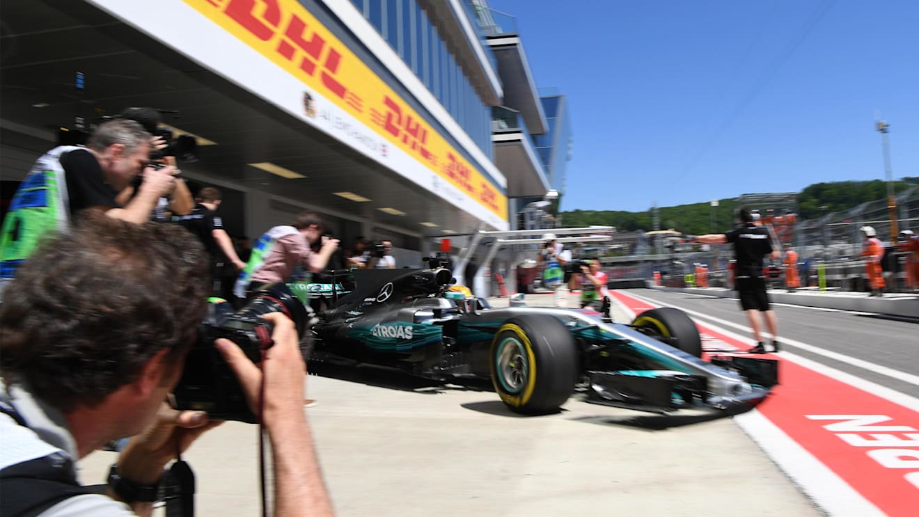 Lewis Hamilton (GBR) Mercedes-Benz F1 W08 Hybrid at Formula One World Championship, Rd4, Russian Grand Prix, Practice, Sochi Autodrom, Sochi, Krasnodar Krai, Russia, Friday 28 April 2017. © Sutton Motorsport Images