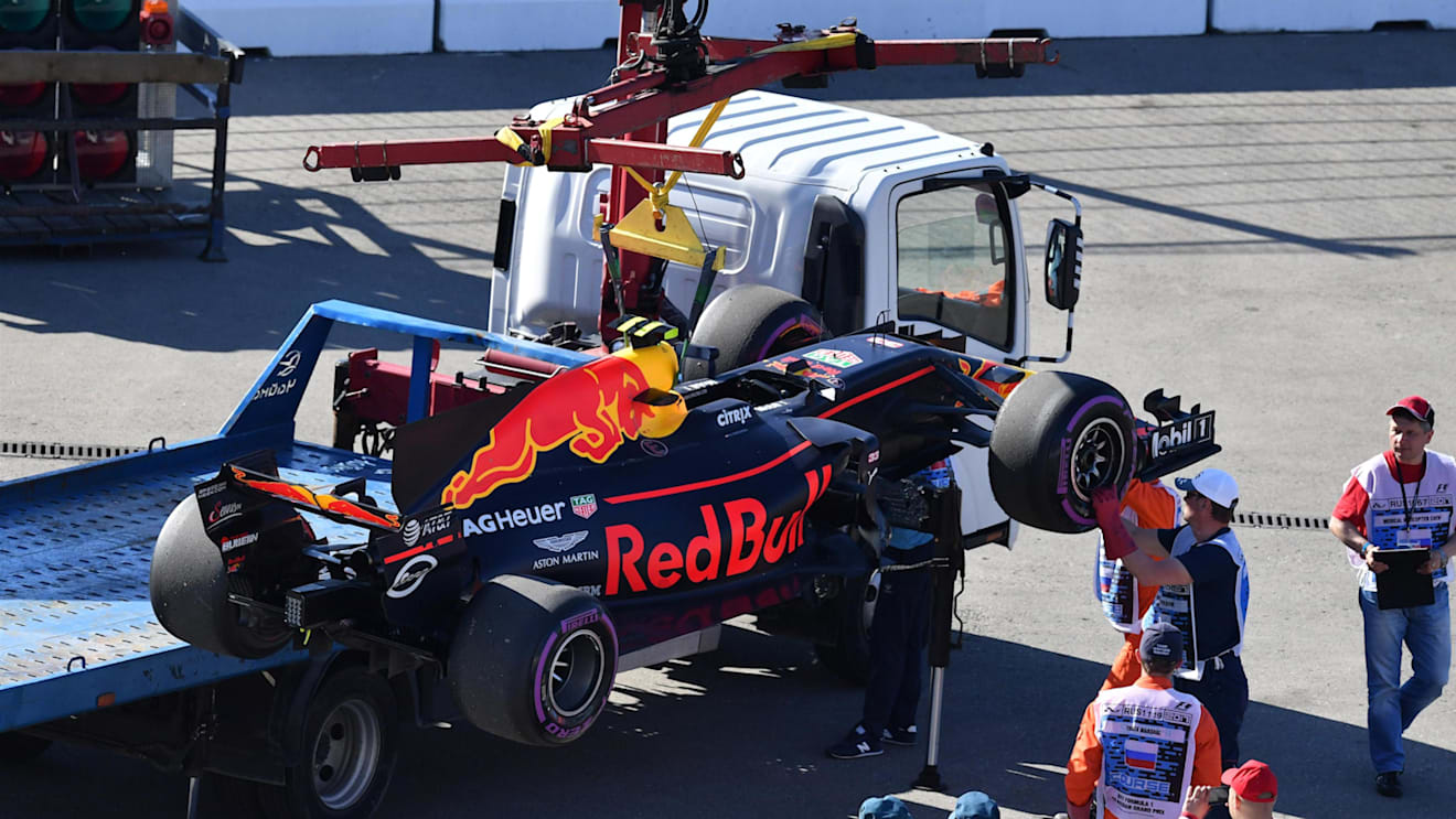 The car of Max Verstappen (NED) Red Bull Racing RB13 is recovered in FP2 at Formula One World Championship, Rd4, Russian Grand Prix, Practice, Sochi Autodrom, Sochi, Krasnodar Krai, Russia, Friday 28 April 2017. © Sutton Motorsport Images