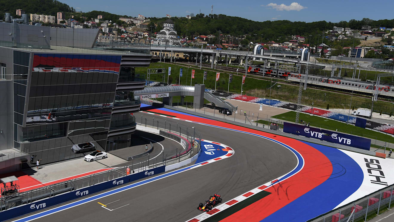 Max Verstappen (NED) Red Bull Racing RB13 at Formula One World Championship, Rd4, Russian Grand Prix, Qualifying, Sochi Autodrom, Sochi, Krasnodar Krai, Russia, Saturday 29 April 2017. © Sutton Motorsport Images