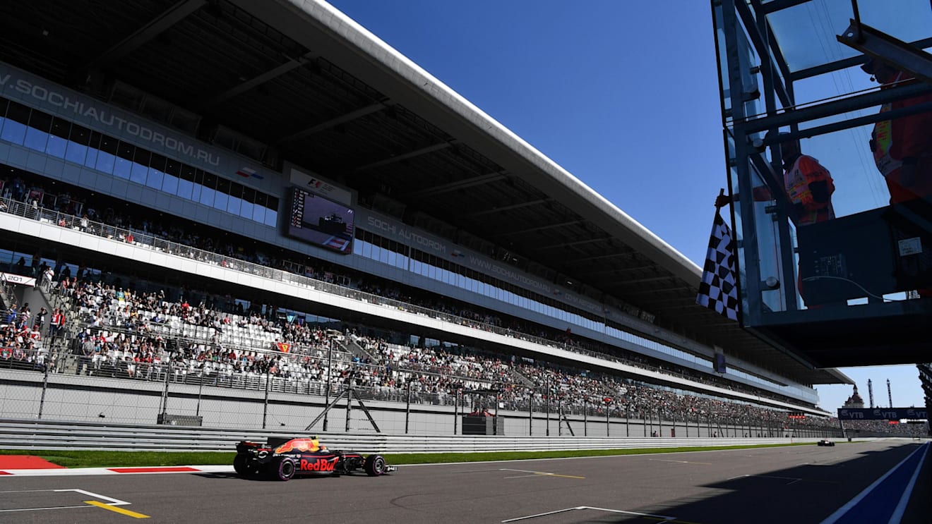 Verstappen (NED) Red Bull Racing RB13 takes the chequered flag at the end of Qualifying at F1 World Championship, Rd4, Russian Grand Prix, Qualifying, Sochi Autodrom, Sochi, Krasnodar Krai, Russia, Saturday 29 April 2017. © Sutton Motorsport Images